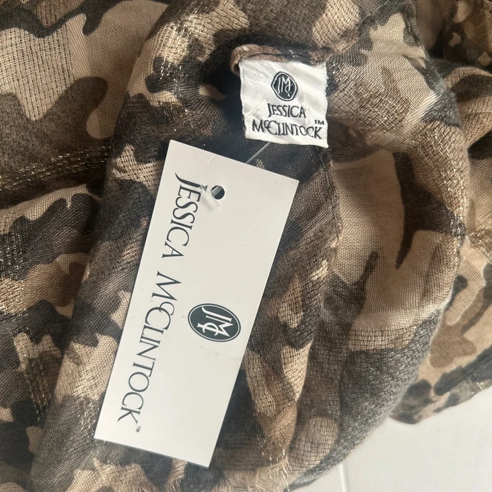 Jessica McClintock Women’s Camo Scarf